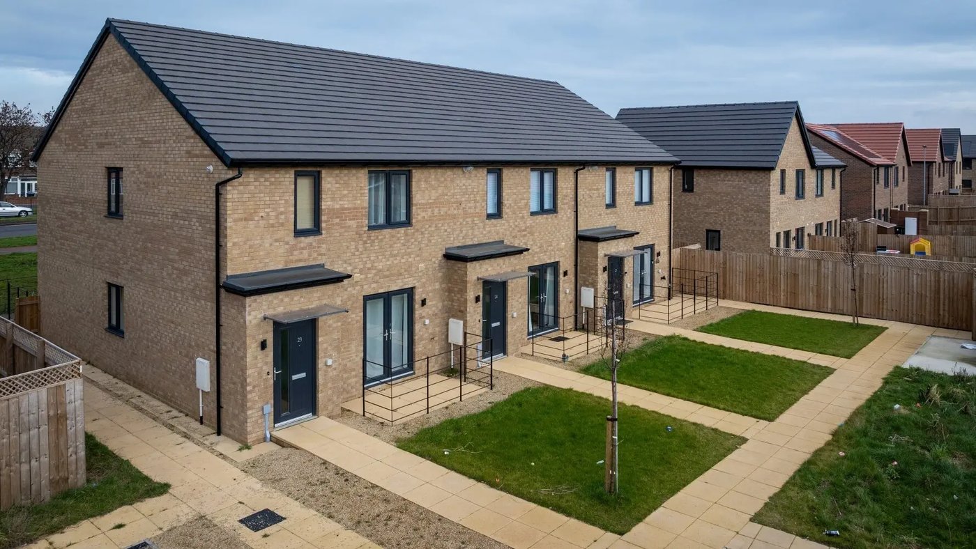 Esh Construction, Kedward Avenue, row of 3 newly built terraced houses